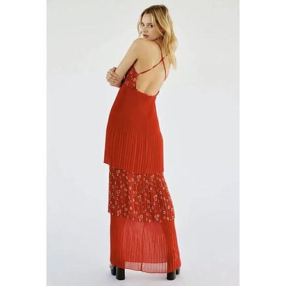 Fame And Partners x Free People Women's Kayla Tiered Accordion Dress Red - Picture 1 of 7